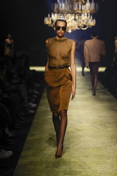 Look 36